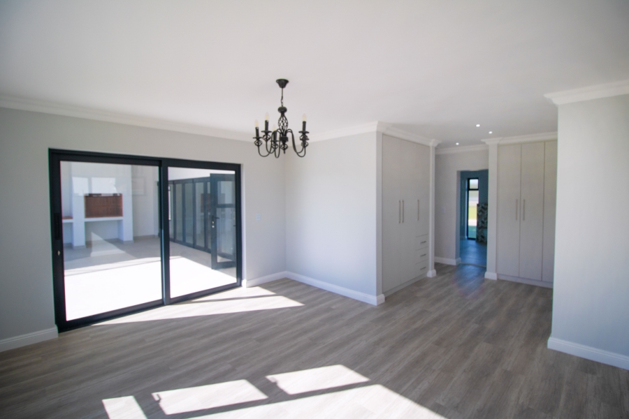4 Bedroom Property for Sale in Kromme River Estate Eastern Cape